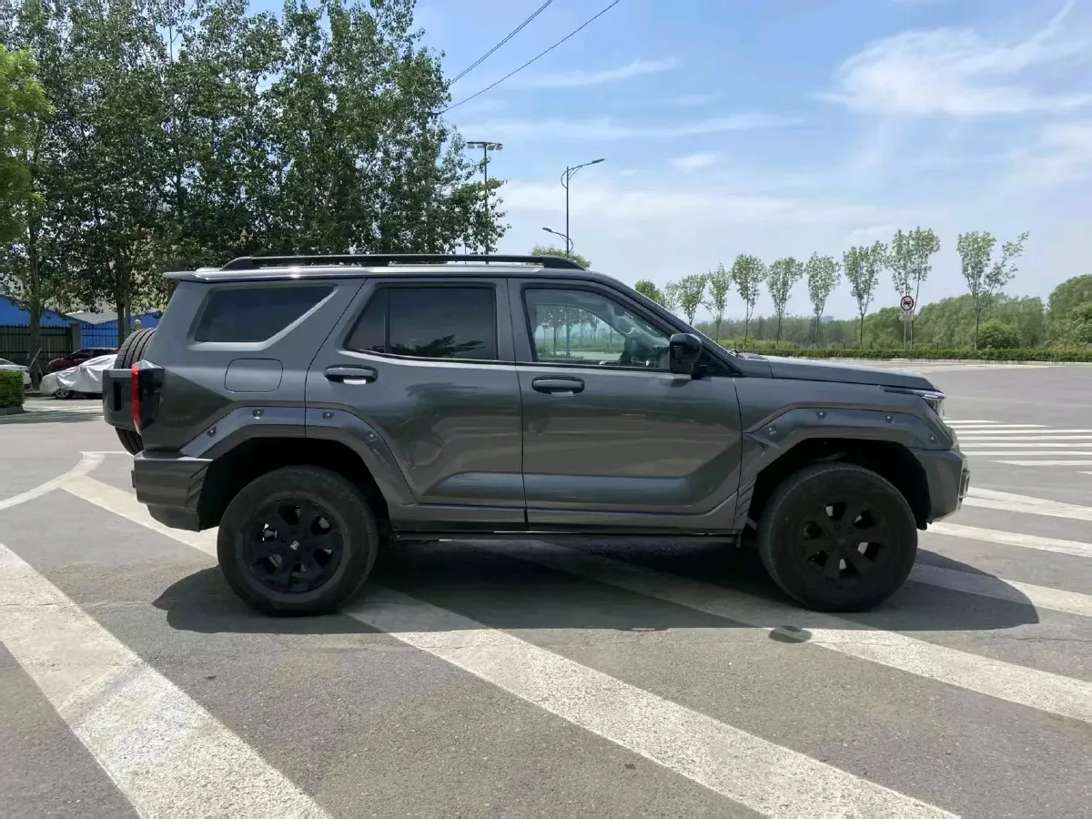 2024 Tank 400 2.0T 252HP L4 9AT PHEV 36.7/37.1KWH,autocango,china used car exporter,china ev exporter,chinese used car exporter,chinese used ev exporter