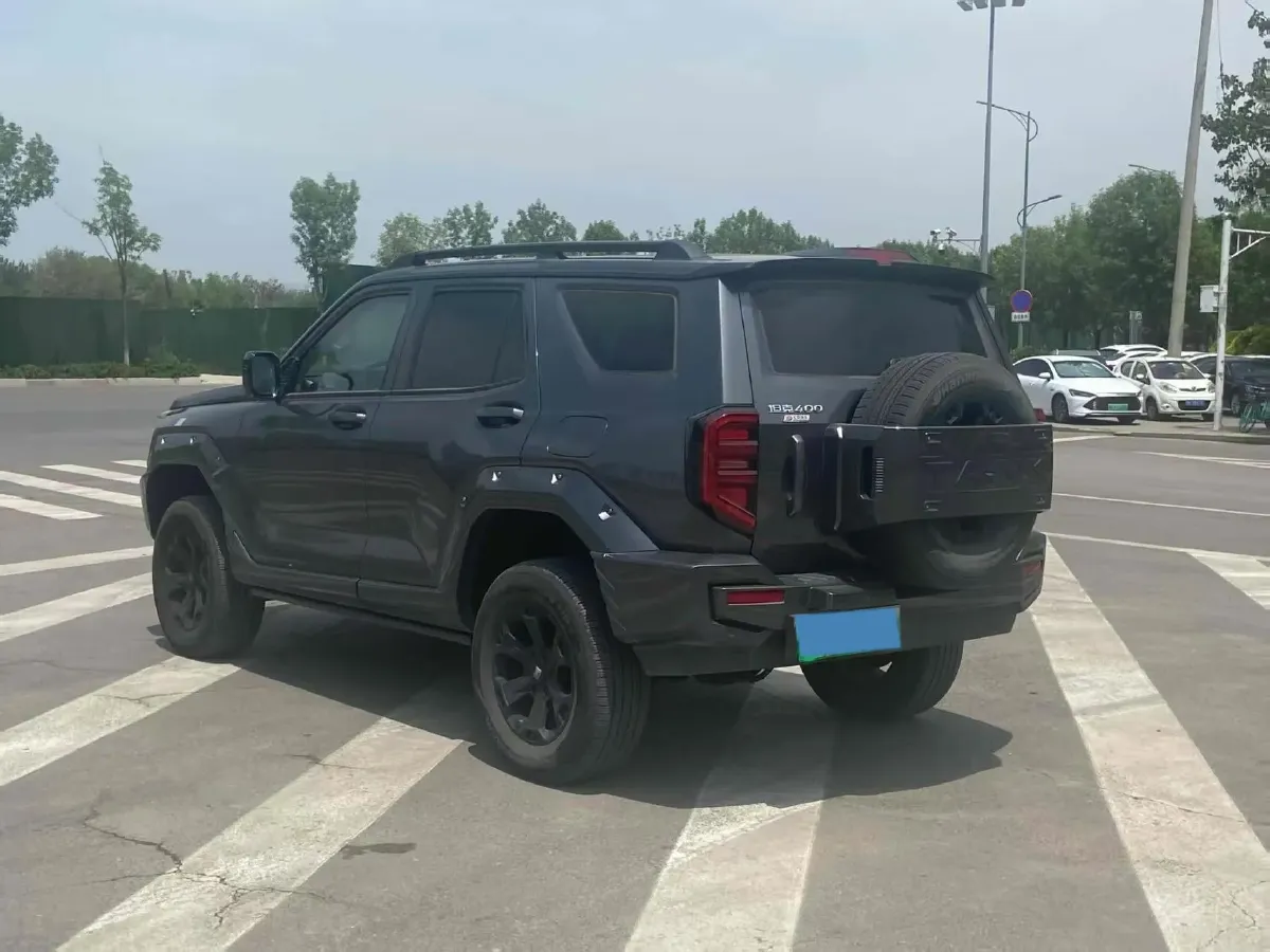 2024 Tank 400 2.0T 252HP L4 9AT PHEV 36.7/37.1KWH,autocango,china used car exporter,china ev exporter,chinese used car exporter,chinese used ev exporter