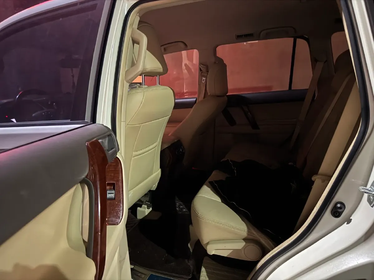 2019 Toyota Land Cruiser Prado 3.5L 280HP V6 6AT,autocango,china used car exporter,china ev exporter,chinese used car exporter,chinese used ev exporter