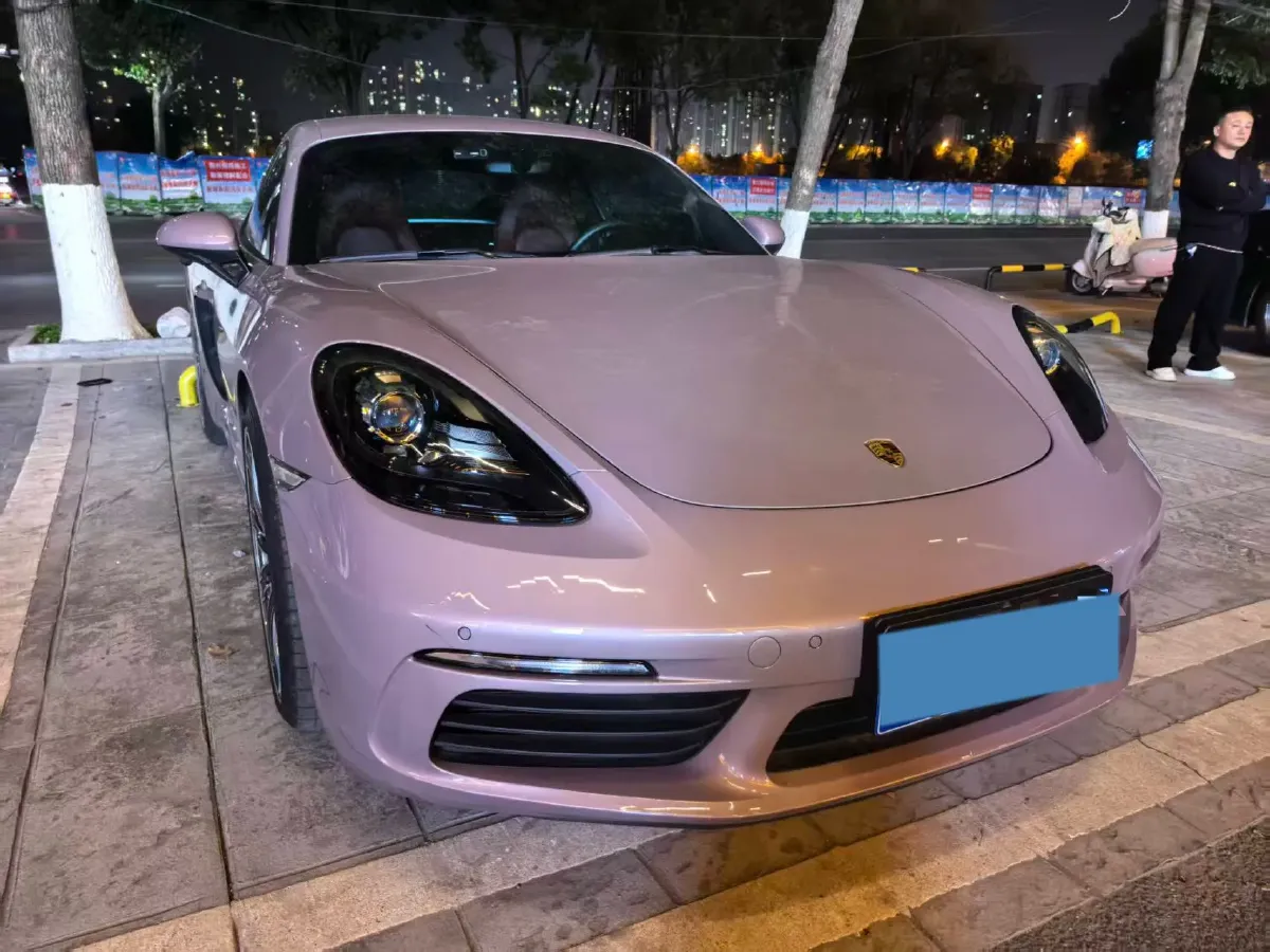 2022 Porsche 718 2.0T 250HP H4 7DCT,autocango,china used car exporter,china ev exporter,chinese used car exporter,chinese used ev exporter