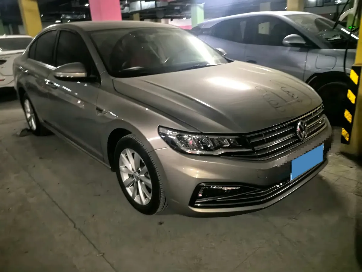 2019 Volkswagen Golf Sportsvan 1.6L 110HP L4 6AT,autocango,china used car exporter,china ev exporter,chinese used car exporter,chinese used ev exporter