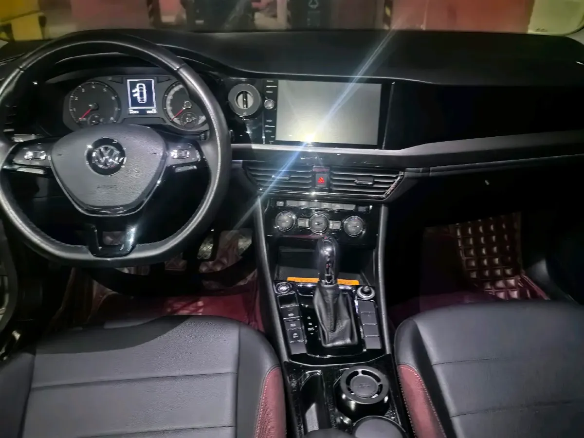 2019 Volkswagen Golf Sportsvan 1.6L 110HP L4 6AT,autocango,china used car exporter,china ev exporter,chinese used car exporter,chinese used ev exporter