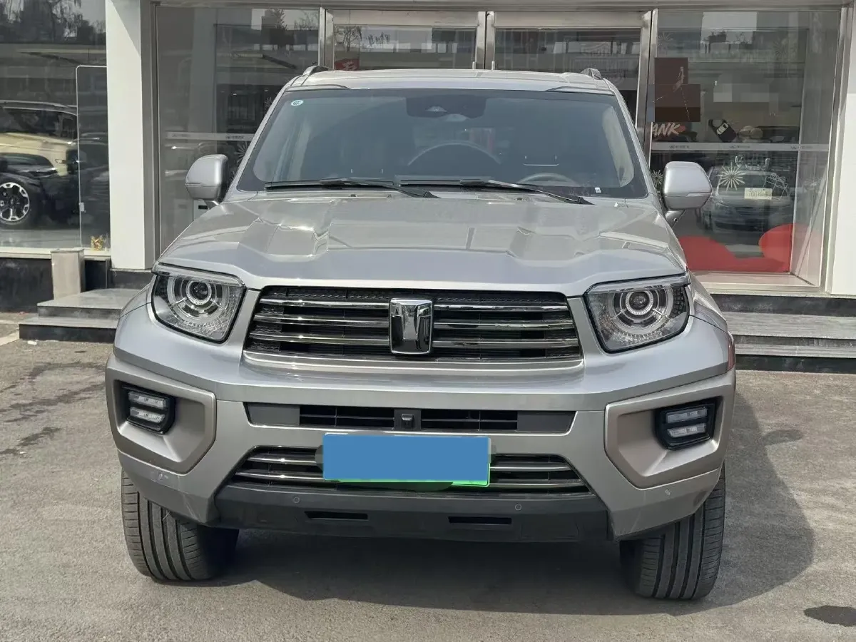 2024 Tank 700 3.0T 360HP V6 9AT PHEV 37.1KWH,autocango,china used car exporter,china ev exporter,chinese used car exporter,chinese used ev exporter