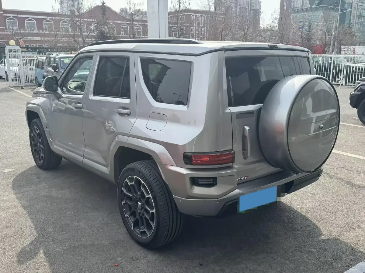 2024 Tank 700 3.0T 360HP V6 9AT PHEV 37.1KWH,autocango,china used car exporter,china ev exporter,chinese used car exporter,chinese used ev exporter