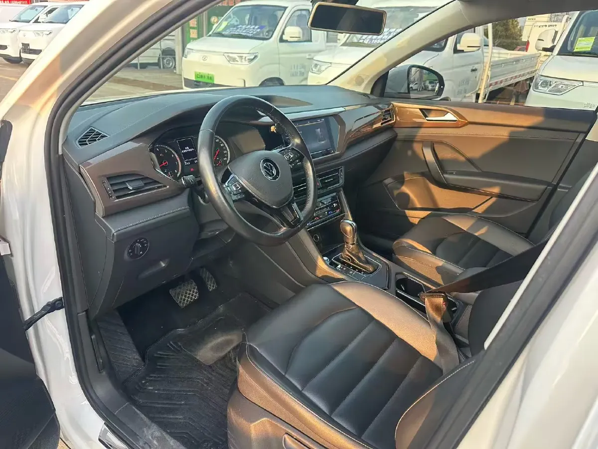 2021 Volkswagen Tharu 1.4T 150HP L4 7DCT,autocango,china used car exporter,china ev exporter,chinese used car exporter,chinese used ev exporter