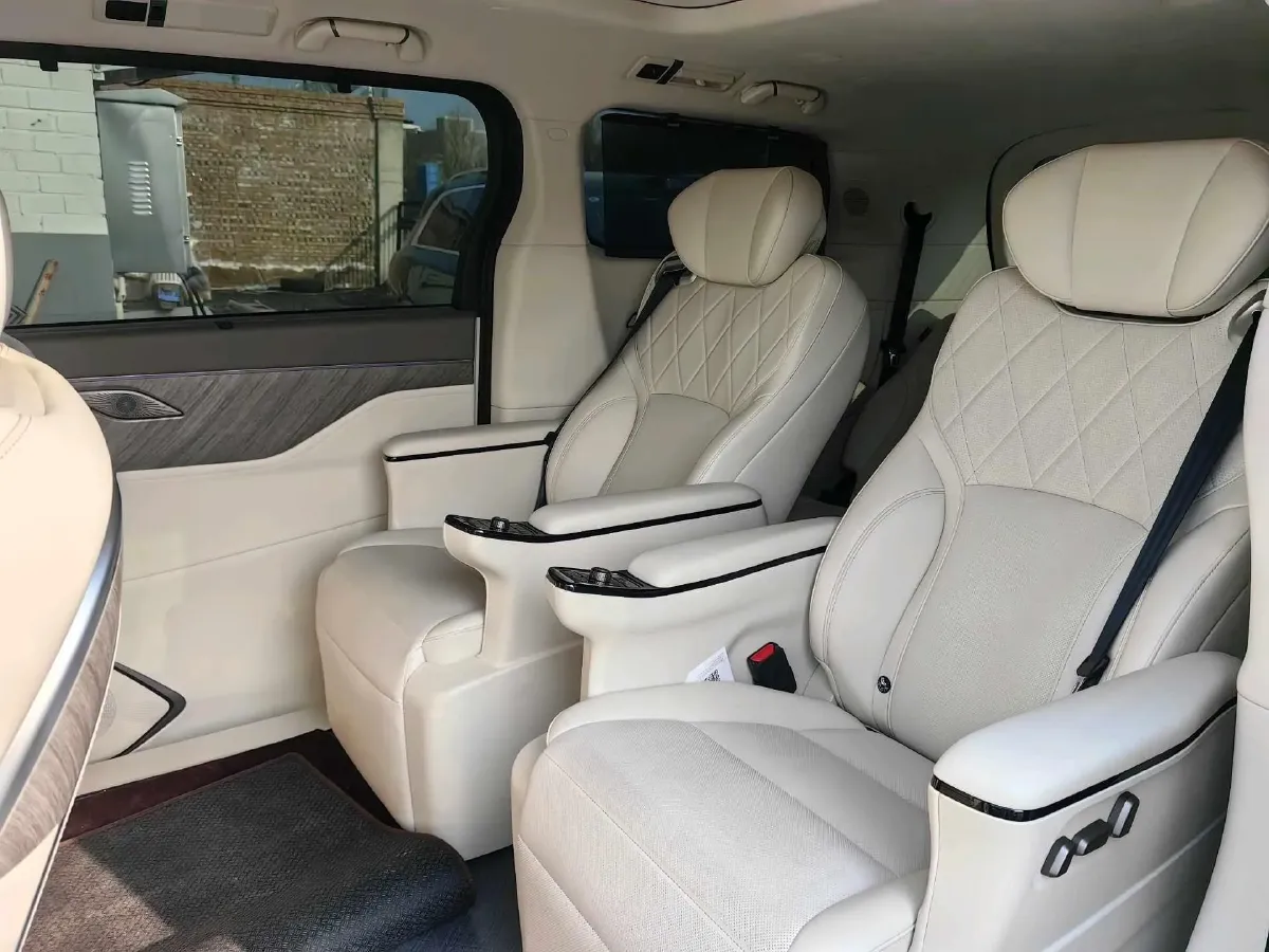 2025 WEY HighMountain 1.5T 170HP L4 4DHT PHEV,autocango,china used car exporter,china ev exporter,chinese used car exporter,chinese used ev exporter