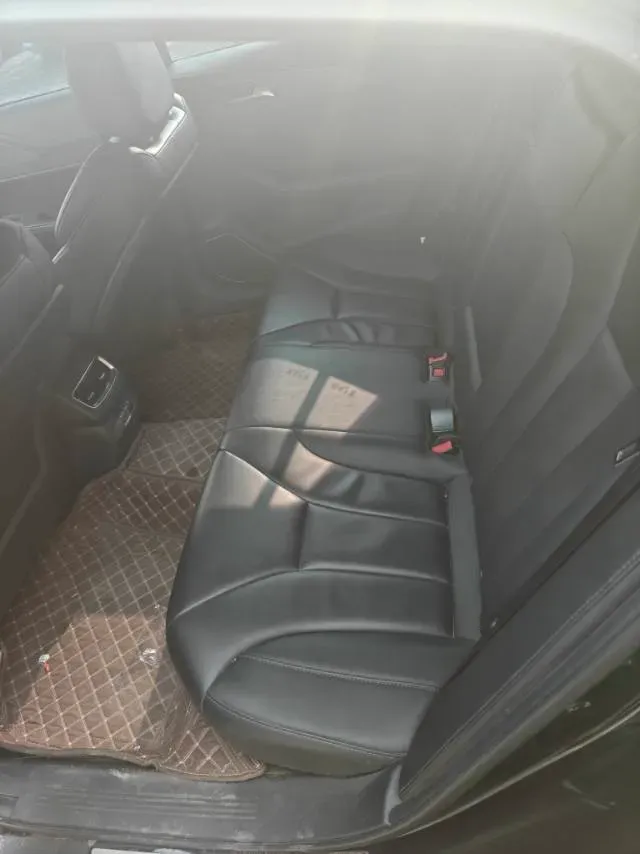 2020 HongQi H5 1.5T 169HP L4 7DCT,autocango,china used car exporter,china ev exporter,chinese used car exporter,chinese used ev exporter