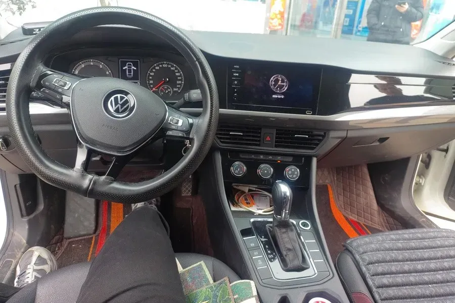 2021 Volkswagen Bora 1.5L 113HP L4 6AT,autocango,china used car exporter,china ev exporter,chinese used car exporter,chinese used ev exporter