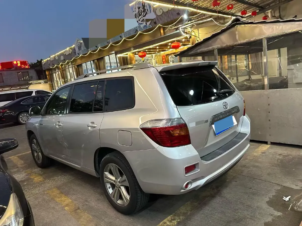 2012 Toyota Highlander 2.7L 188HP L4 6AT,autocango,china used car exporter,china ev exporter,chinese used car exporter,chinese used ev exporter