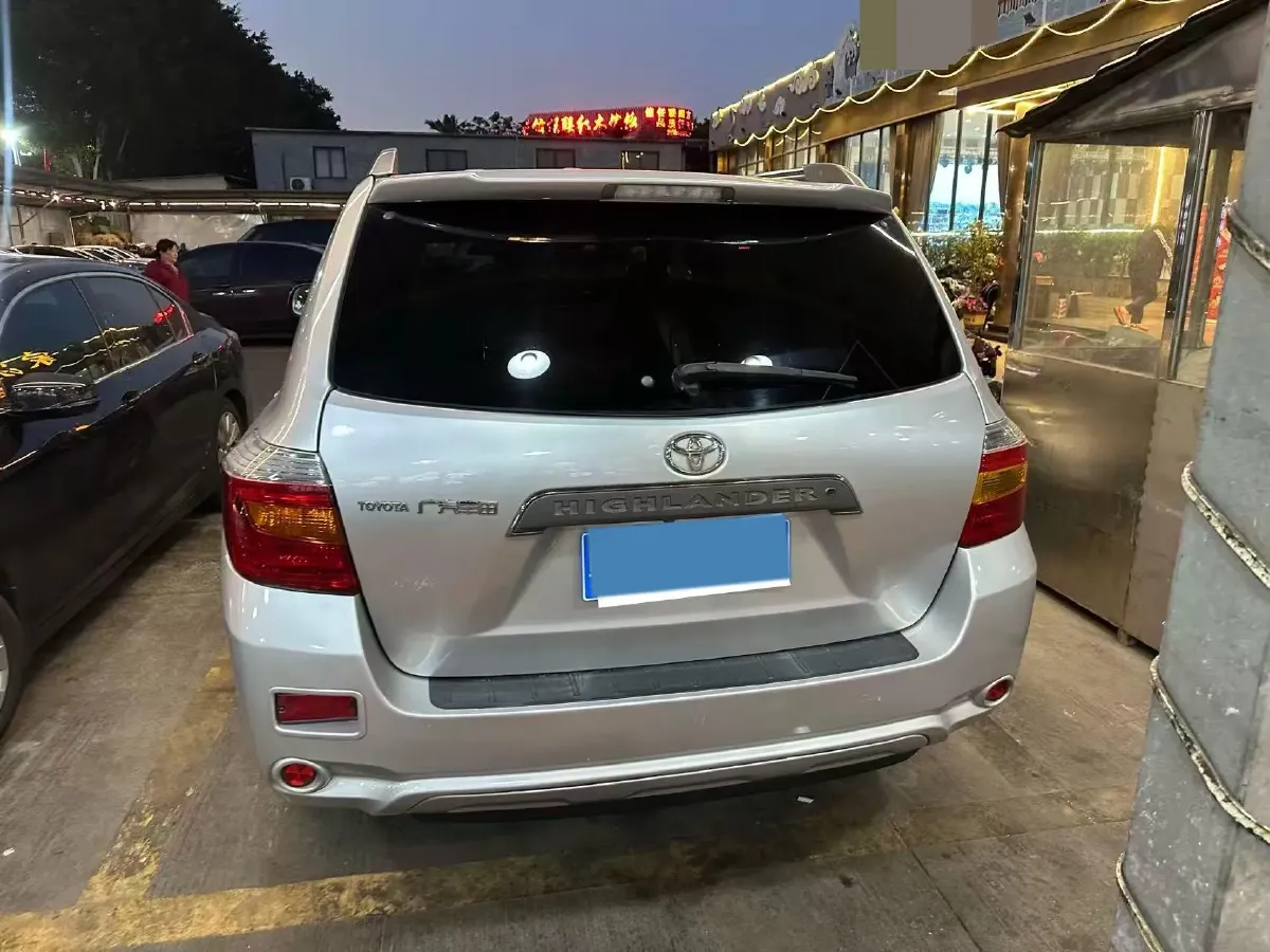 2012 Toyota Highlander 2.7L 188HP L4 6AT,autocango,china used car exporter,china ev exporter,chinese used car exporter,chinese used ev exporter