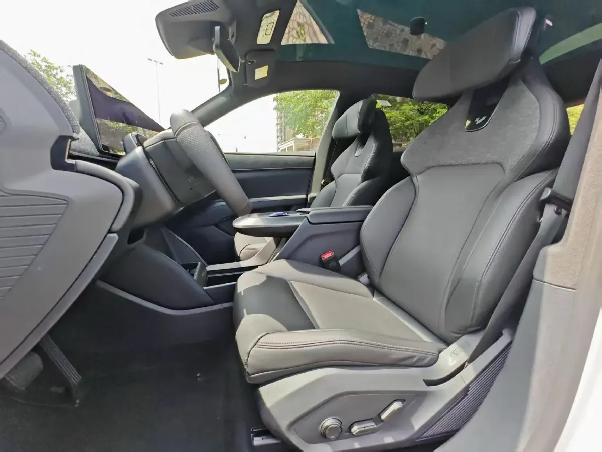 2023 Honda CR-V 2.0L 150HP L4 E-CVT PHEV 17.7KWH,autocango,china used car exporter,china ev exporter,chinese used car exporter,chinese used ev exporter