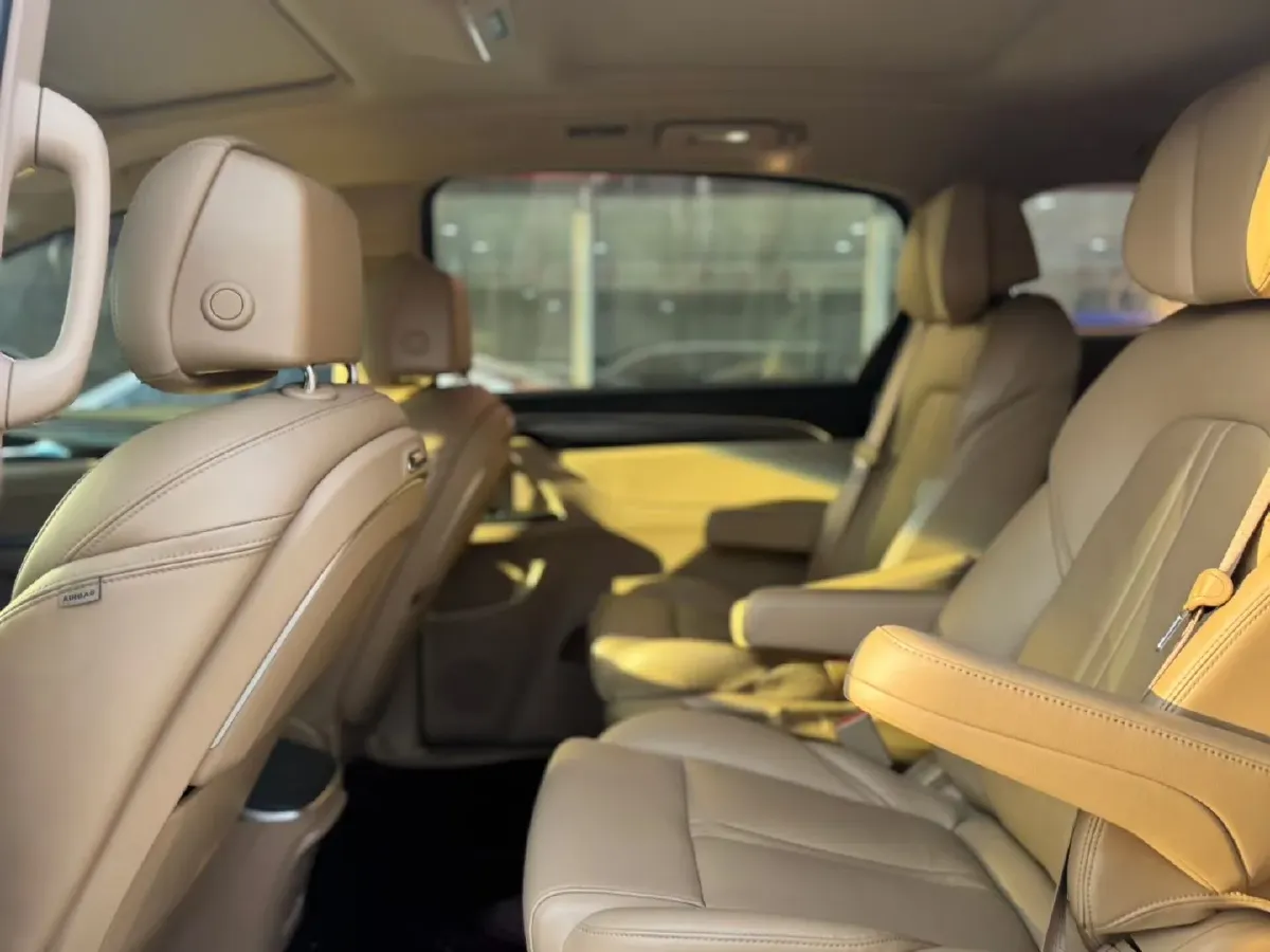 2021 Buick GL8 2.0T 237HP L4 9AT,autocango,china used car exporter,china ev exporter,chinese used car exporter,chinese used ev exporter