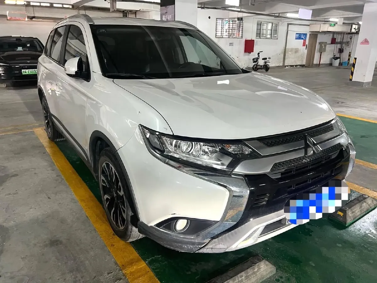 2019 Mitsubishi Outlander 2.0L 166HP L4 CVT,autocango,china used car exporter,china ev exporter,chinese used car exporter,chinese used ev exporter