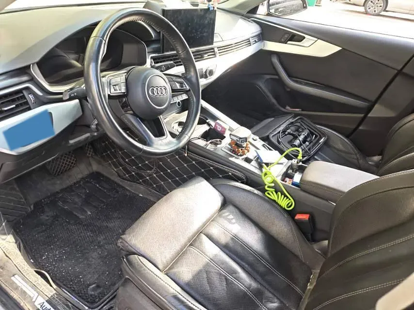 2020 Audi A4L 2.0T 190HP L4 7DCT,autocango,china used car exporter,china ev exporter,chinese used car exporter,chinese used ev exporter