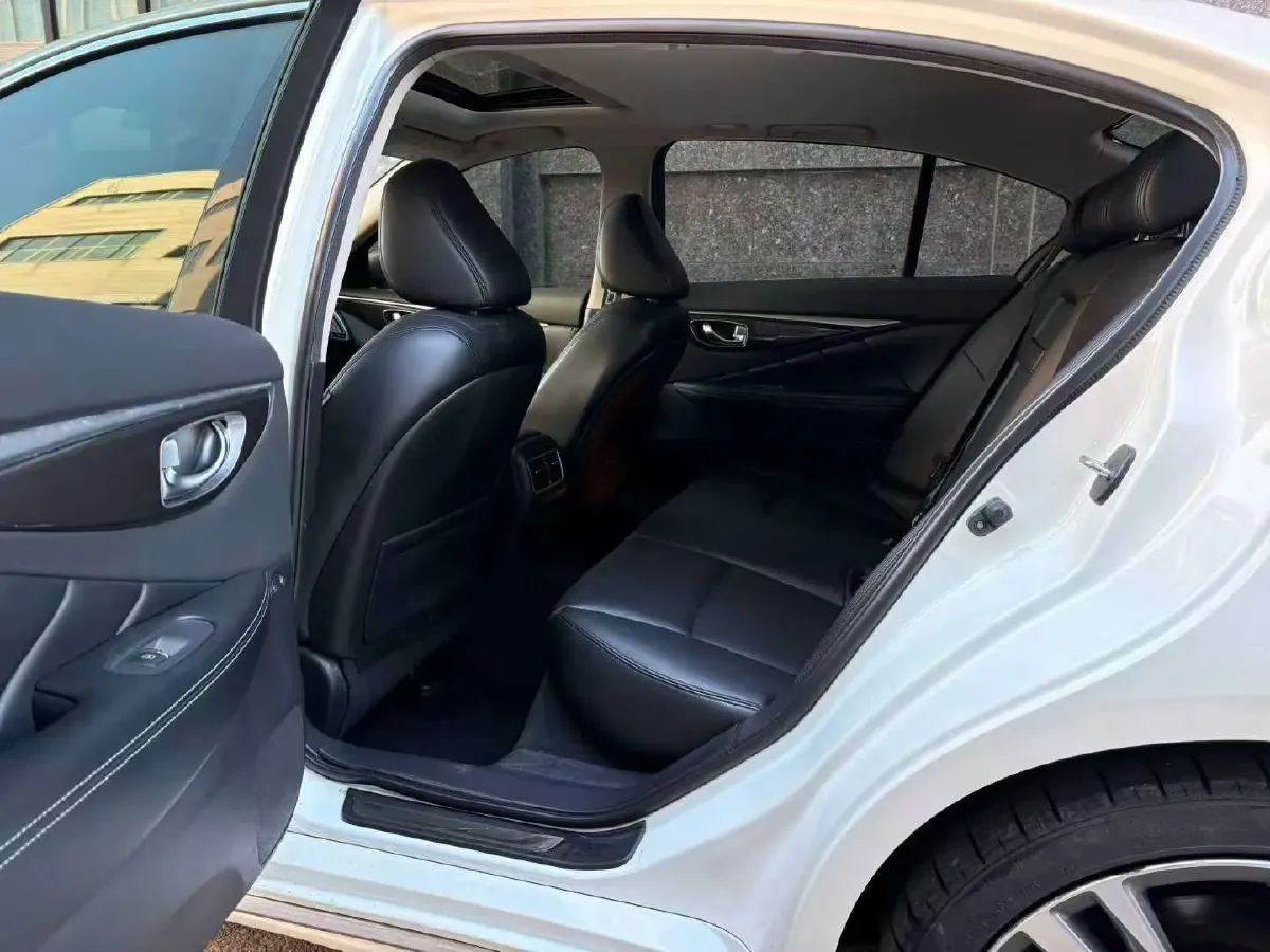 2018 Mitsubishi Pajero 3.0L 174HP V6 5AT,autocango,china used car exporter,china ev exporter,chinese used car exporter,chinese used ev exporter