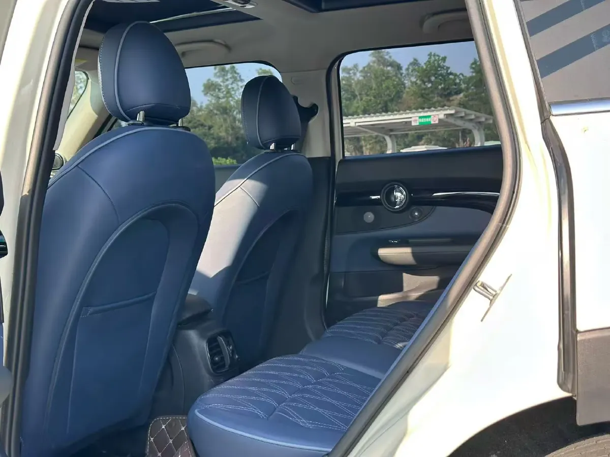 2023 MINI CLUBMAN 2.0T 192HP L4 7DCT,autocango,china used car exporter,china ev exporter,chinese used car exporter,chinese used ev exporter