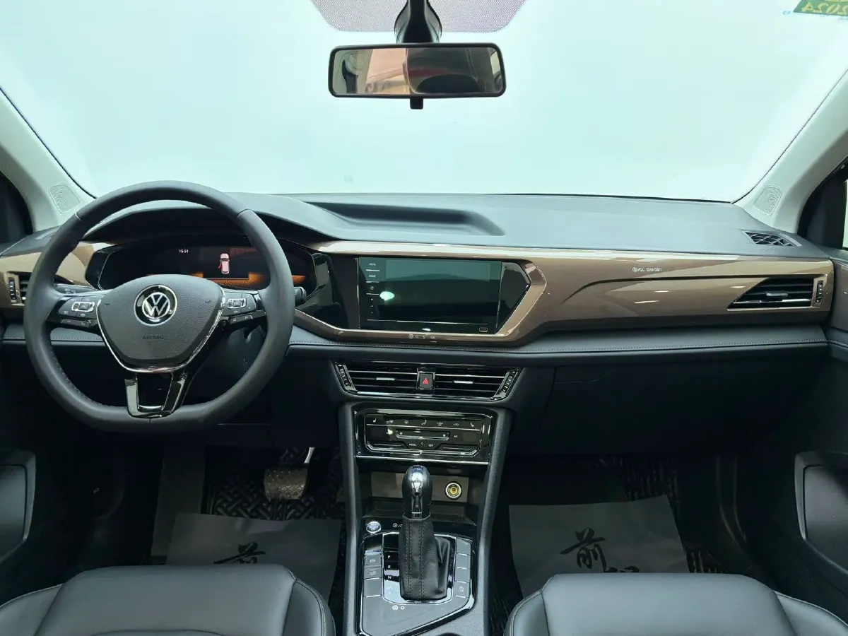 2021 Volkswagen Tharu 1.4T 150HP L4 7DCT,autocango,china used car exporter,china ev exporter,chinese used car exporter,chinese used ev exporter