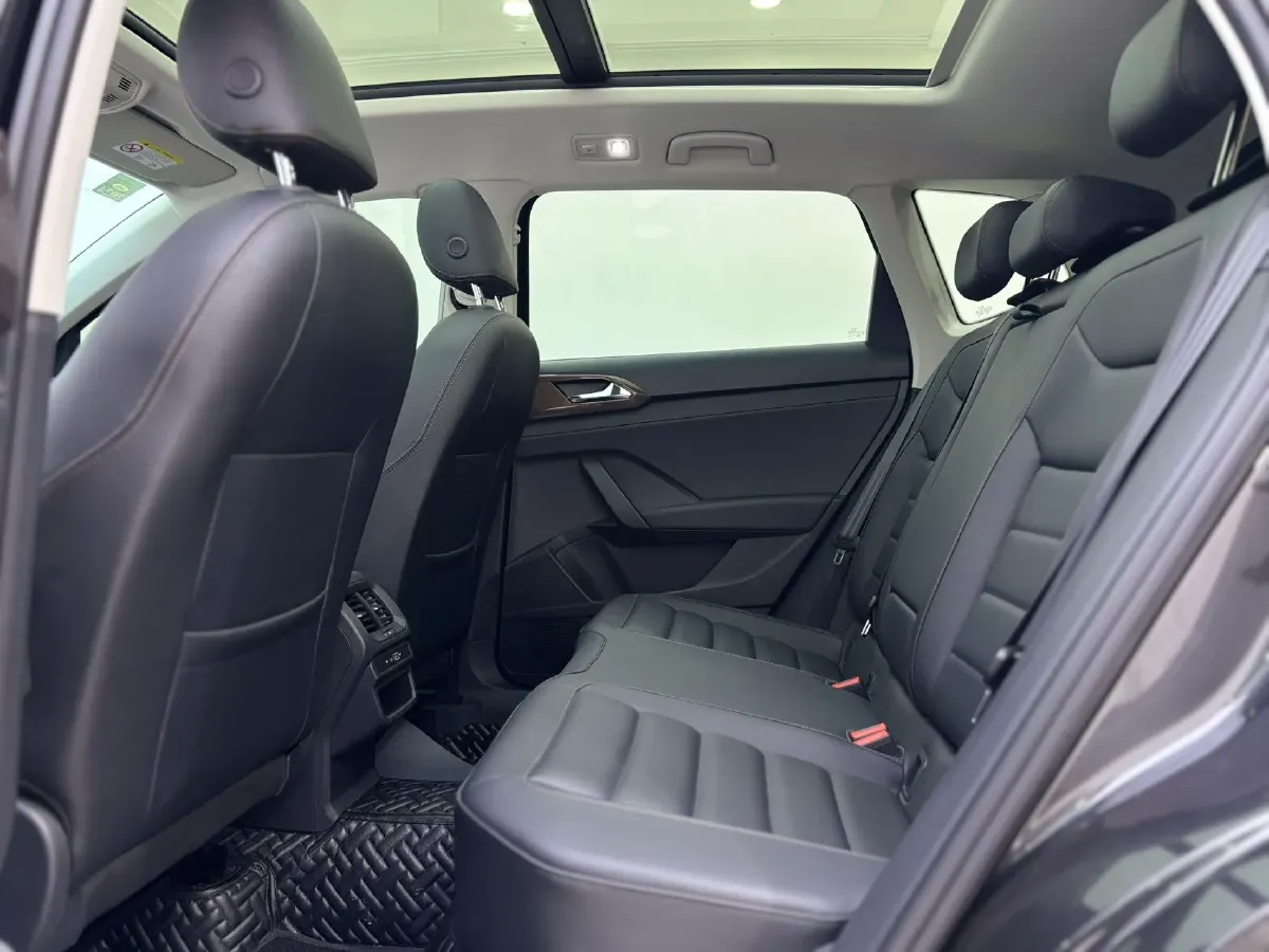 2021 Volkswagen Tharu 1.4T 150HP L4 7DCT,autocango,china used car exporter,china ev exporter,chinese used car exporter,chinese used ev exporter