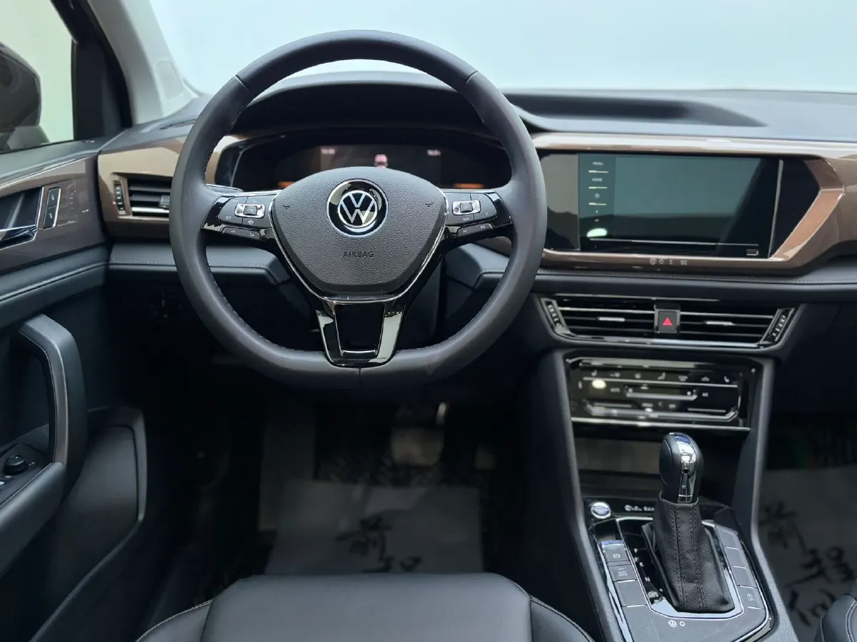 2021 Volkswagen Tharu 1.4T 150HP L4 7DCT,autocango,china used car exporter,china ev exporter,chinese used car exporter,chinese used ev exporter