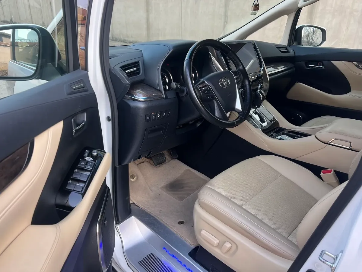2021 Toyota Alphard 2.5L 117HP L4 E-CVT Hybrid,autocango,china used car exporter,china ev exporter,chinese used car exporter,chinese used ev exporter