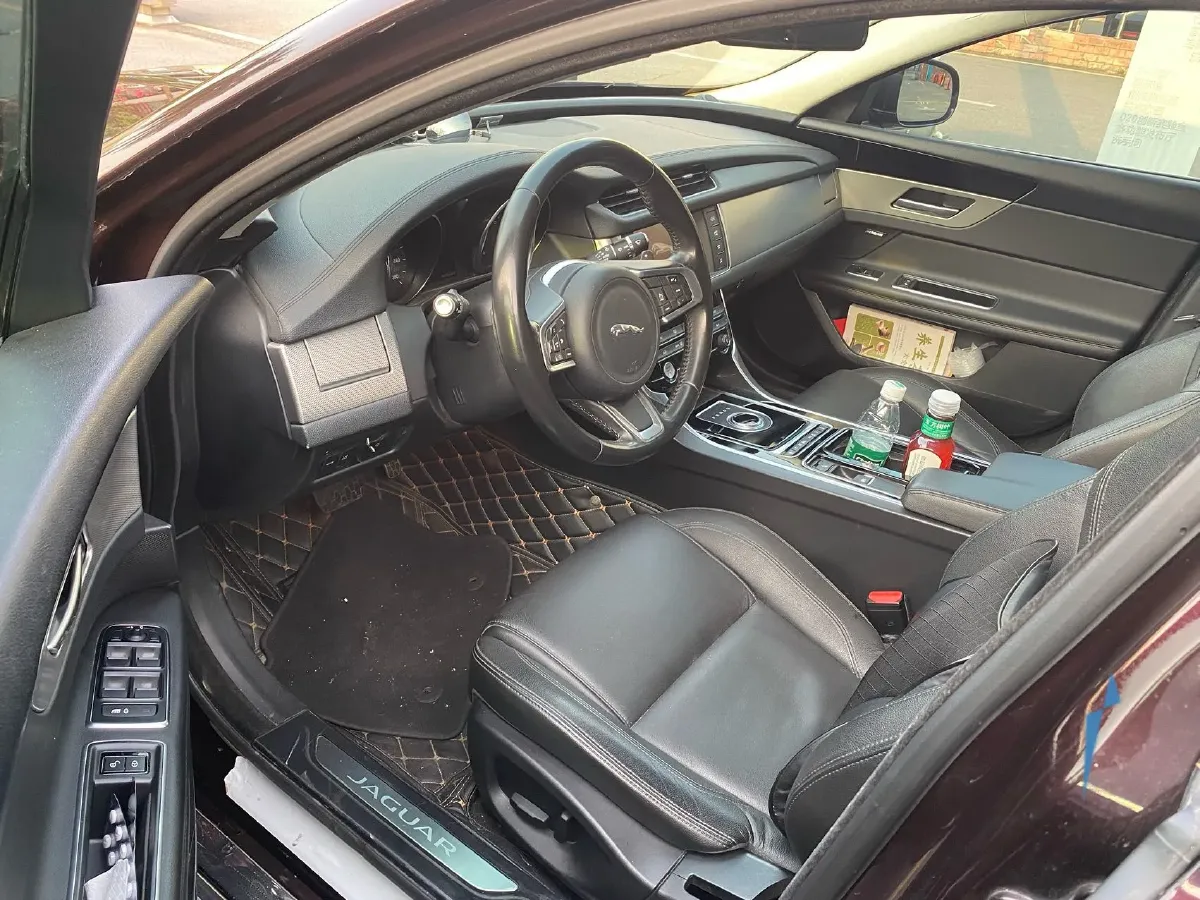 2018 Jaguar XFL 2.0T 200HP L4 8AT,autocango,china used car exporter,china ev exporter,chinese used car exporter,chinese used ev exporter