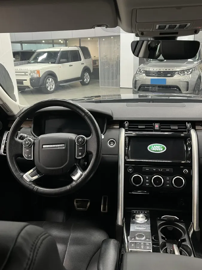 2018 Land Rover Discovery 3.0T 340HP V6 8AT,autocango,china used car exporter,china ev exporter,chinese used car exporter,chinese used ev exporter