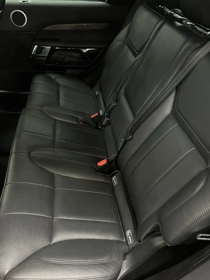 2018 Land Rover Discovery 3.0T 340HP V6 8AT,autocango,china used car exporter,china ev exporter,chinese used car exporter,chinese used ev exporter