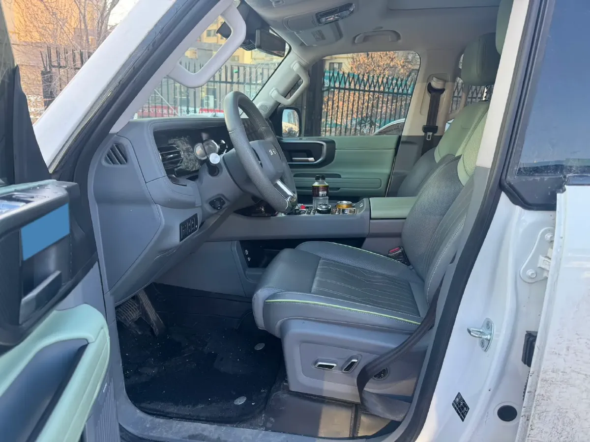 2025 Beijing BJ40 REEV REEV 188HP REEV 40.3KWH,autocango,china used car exporter,china ev exporter,chinese used car exporter,chinese used ev exporter