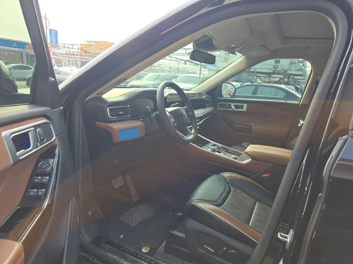 2023 Ford Explorer 2.3T 276HP L4 10AT,autocango,china used car exporter,china ev exporter,chinese used car exporter,chinese used ev exporter