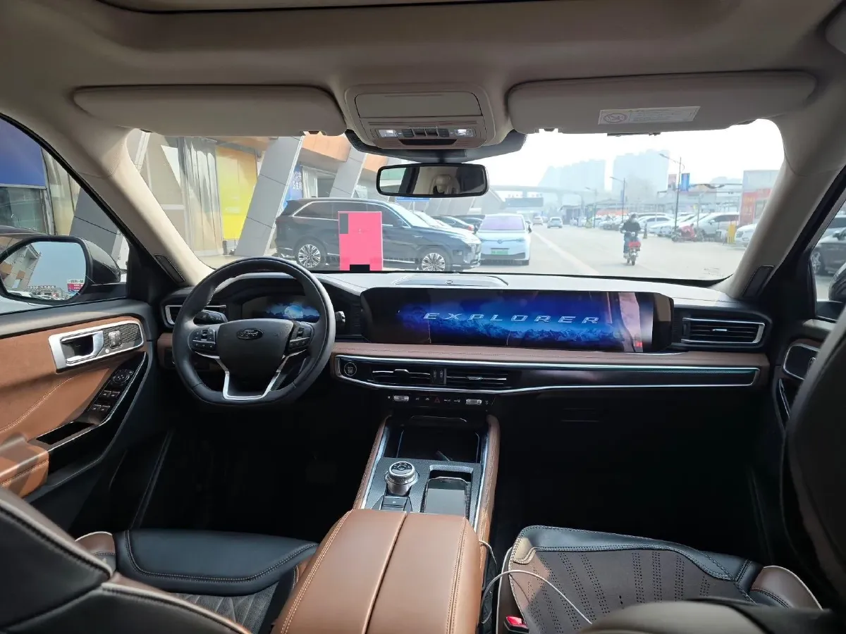 2023 Ford Explorer 2.3T 276HP L4 10AT,autocango,china used car exporter,china ev exporter,chinese used car exporter,chinese used ev exporter