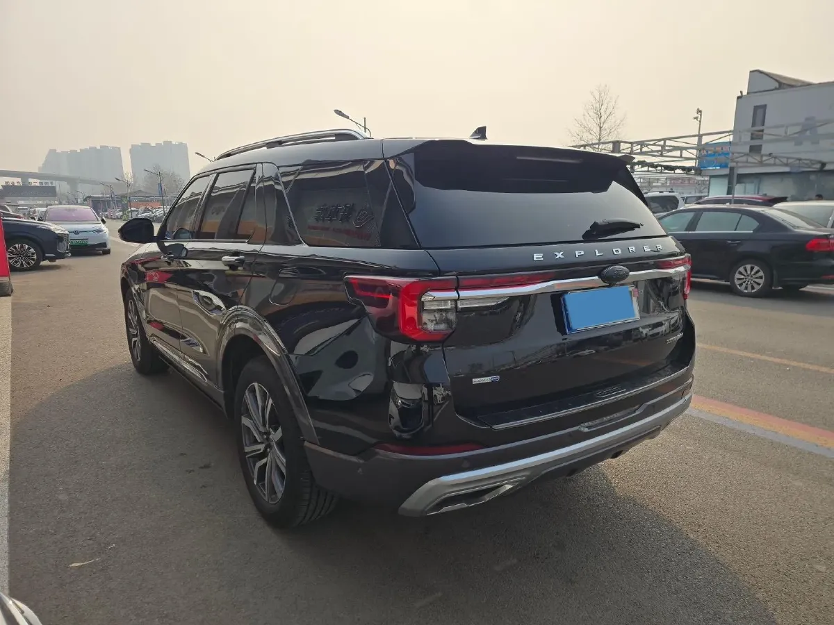 2023 Ford Explorer 2.3T 276HP L4 10AT,autocango,china used car exporter,china ev exporter,chinese used car exporter,chinese used ev exporter