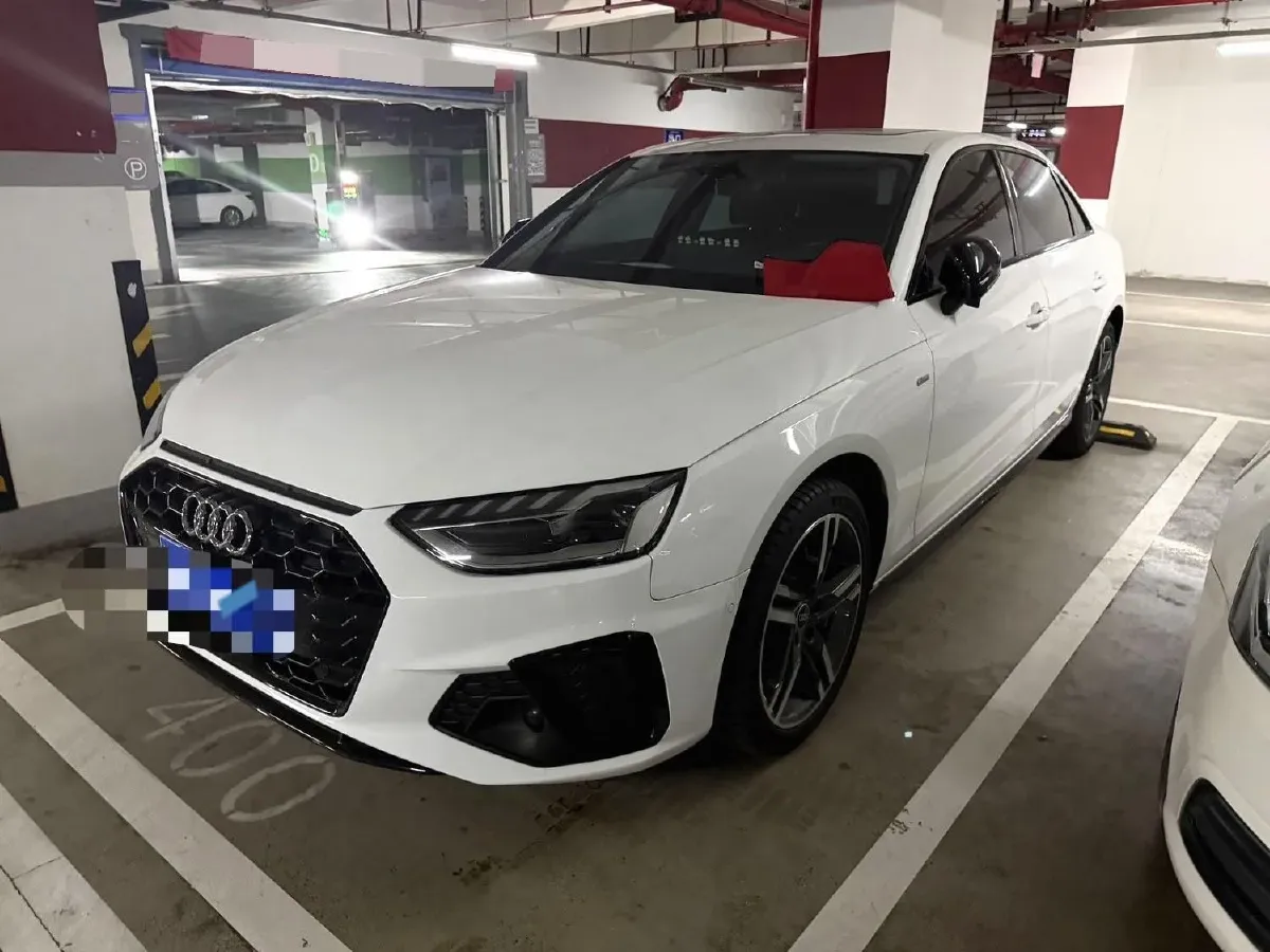 2022 Audi A4L 2.0T 190HP L4 7DCT,autocango,china used car exporter,china ev exporter,chinese used car exporter,chinese used ev exporter