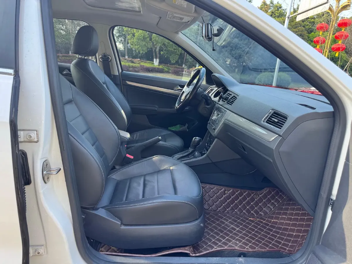 2017 Buick Excelle 1.5L 114HP L4 6AT,autocango,china used car exporter,china ev exporter,chinese used car exporter,chinese used ev exporter