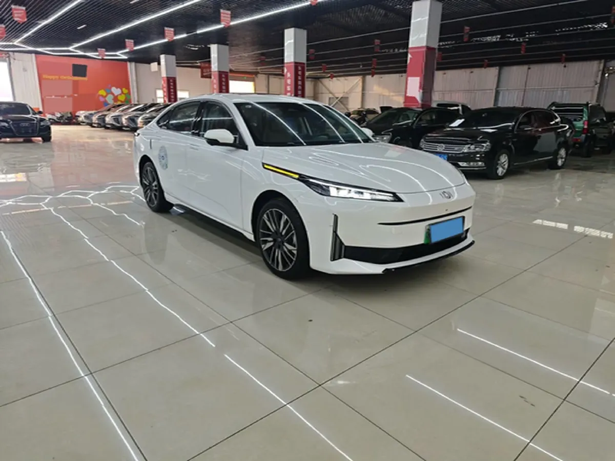 2024 ChangAn QiYuan A05 1.5L 110HP L4 E-CVT PHEV 18.99KWH,autocango,china used car exporter,china ev exporter,chinese used car exporter,chinese used ev exporter