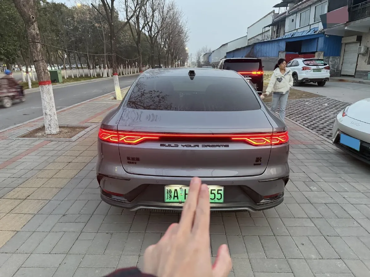 2025 BYD Han 1.5T 156HP L4 E-CVT PHEV,autocango,china used car exporter,china ev exporter,chinese used car exporter,chinese used ev exporter