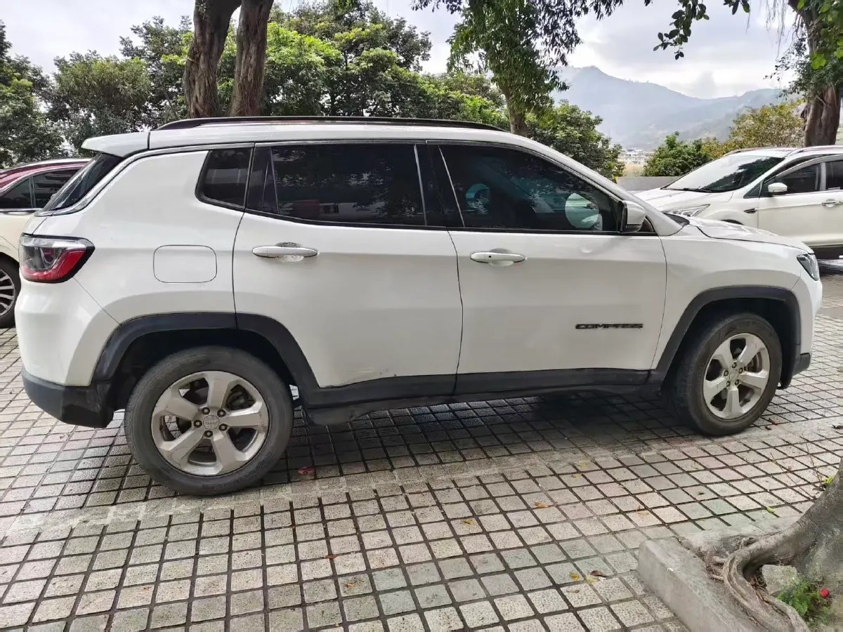 2017 Jeep Compass 1.4T 165HP L4 7DCT,autocango,china used car exporter,china ev exporter,chinese used car exporter,chinese used ev exporter