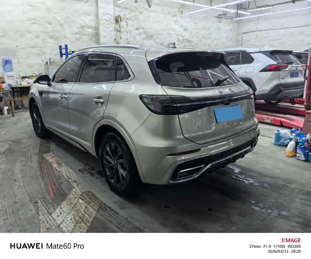 2023 HongQi HS5 2.0T 252HP L4 8AT,autocango,china used car exporter,china ev exporter,chinese used car exporter,chinese used ev exporter