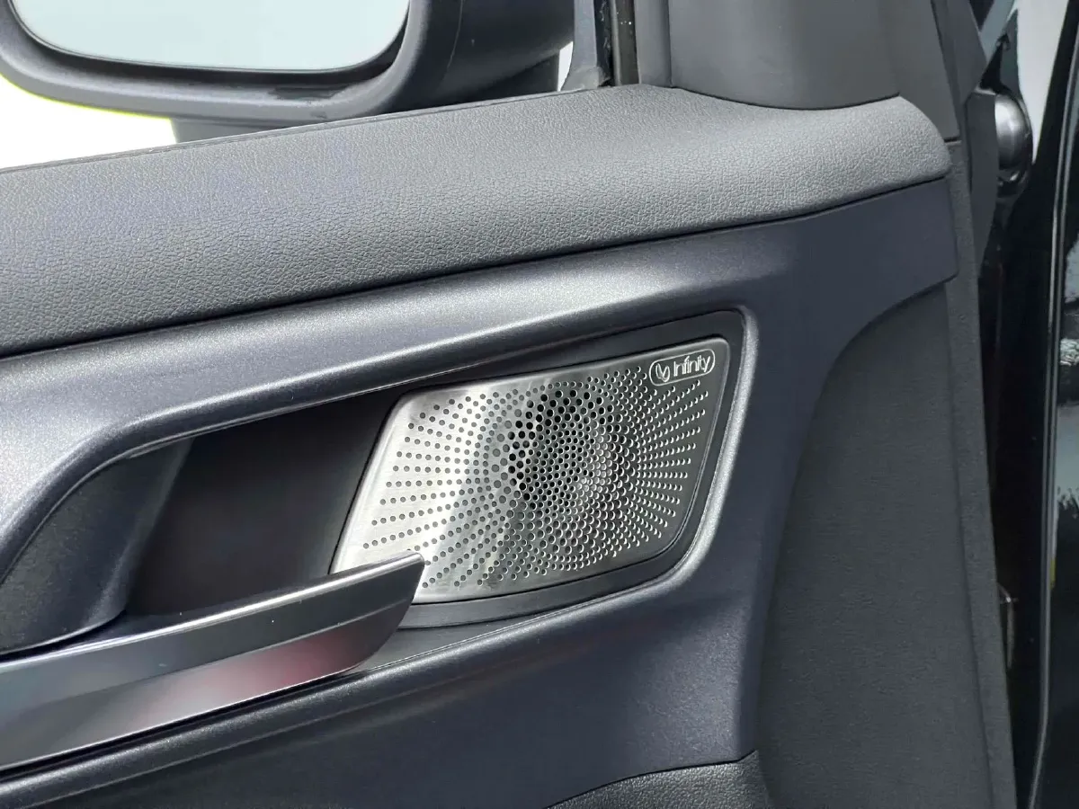 2023 Tank 300 2.0T 227HP L4 8AT,autocango,china used car exporter,china ev exporter,chinese used car exporter,chinese used ev exporter