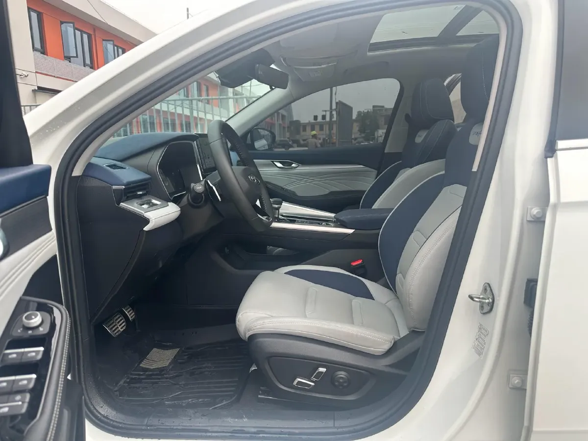 2023 Geely Preface 2.0T 190HP L4 7DCT,autocango,china used car exporter,china ev exporter,chinese used car exporter,chinese used ev exporter