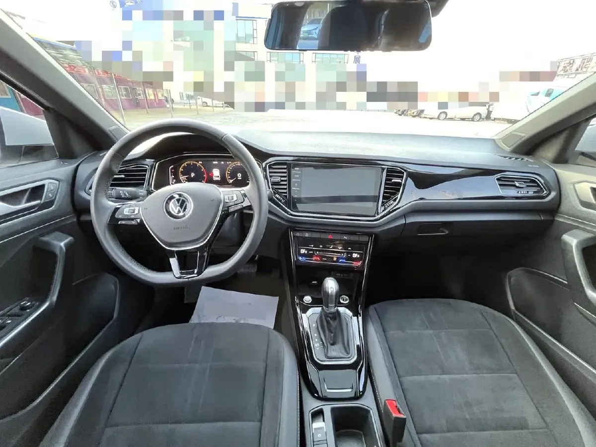 2021 Volkswagen T-Roc 1.4T 150HP L4 7DCT,autocango,china used car exporter,china ev exporter,chinese used car exporter,chinese used ev exporter