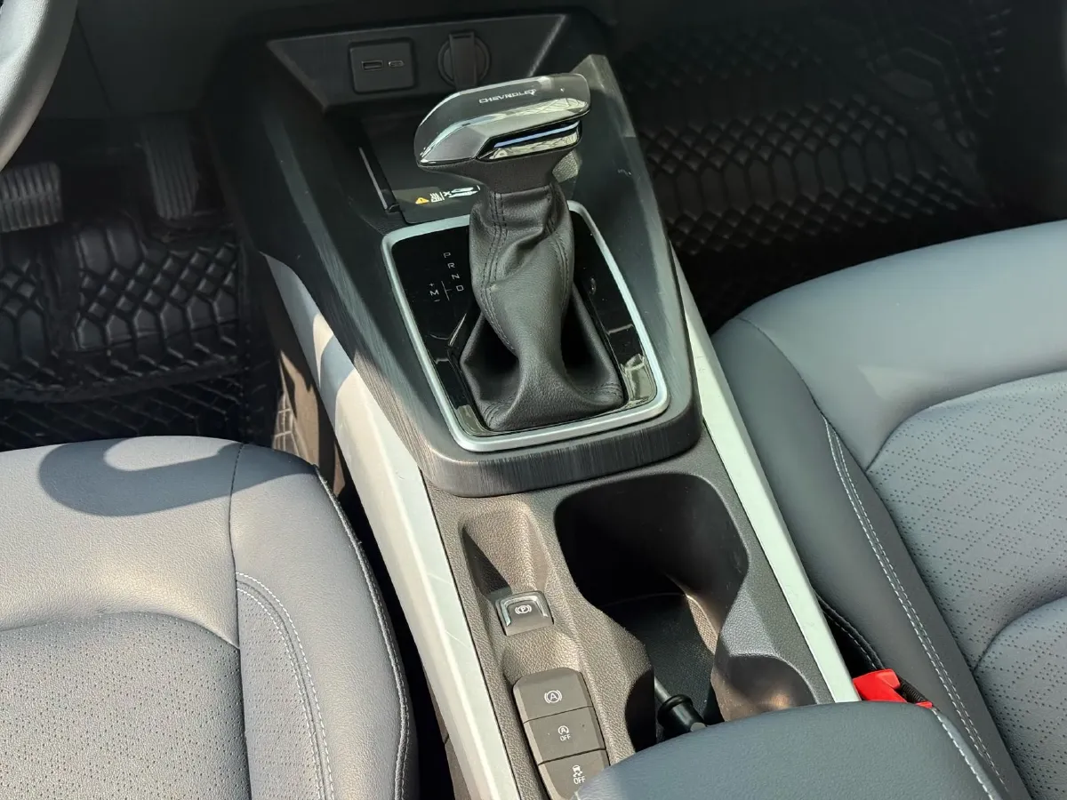 2024 Chevrolet Monza 1.5L 113HP L4 6DCT,autocango,china used car exporter,china ev exporter,chinese used car exporter,chinese used ev exporter