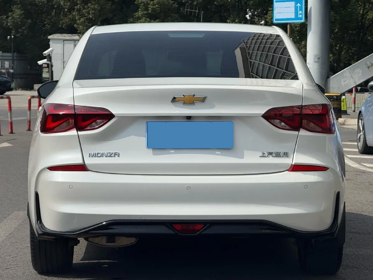 2024 Chevrolet Monza 1.5L 113HP L4 6DCT,autocango,china used car exporter,china ev exporter,chinese used car exporter,chinese used ev exporter