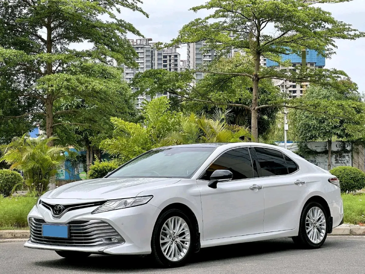 2019 Toyota Camry 2.5L 209HP L4 8AT,autocango,china used car exporter,china ev exporter,chinese used car exporter,chinese used ev exporter