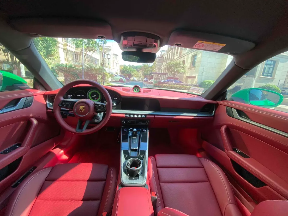 2022 Porsche 911 3.0T 385HP H6 8DCT,autocango,china used car exporter,china ev exporter,chinese used car exporter,chinese used ev exporter