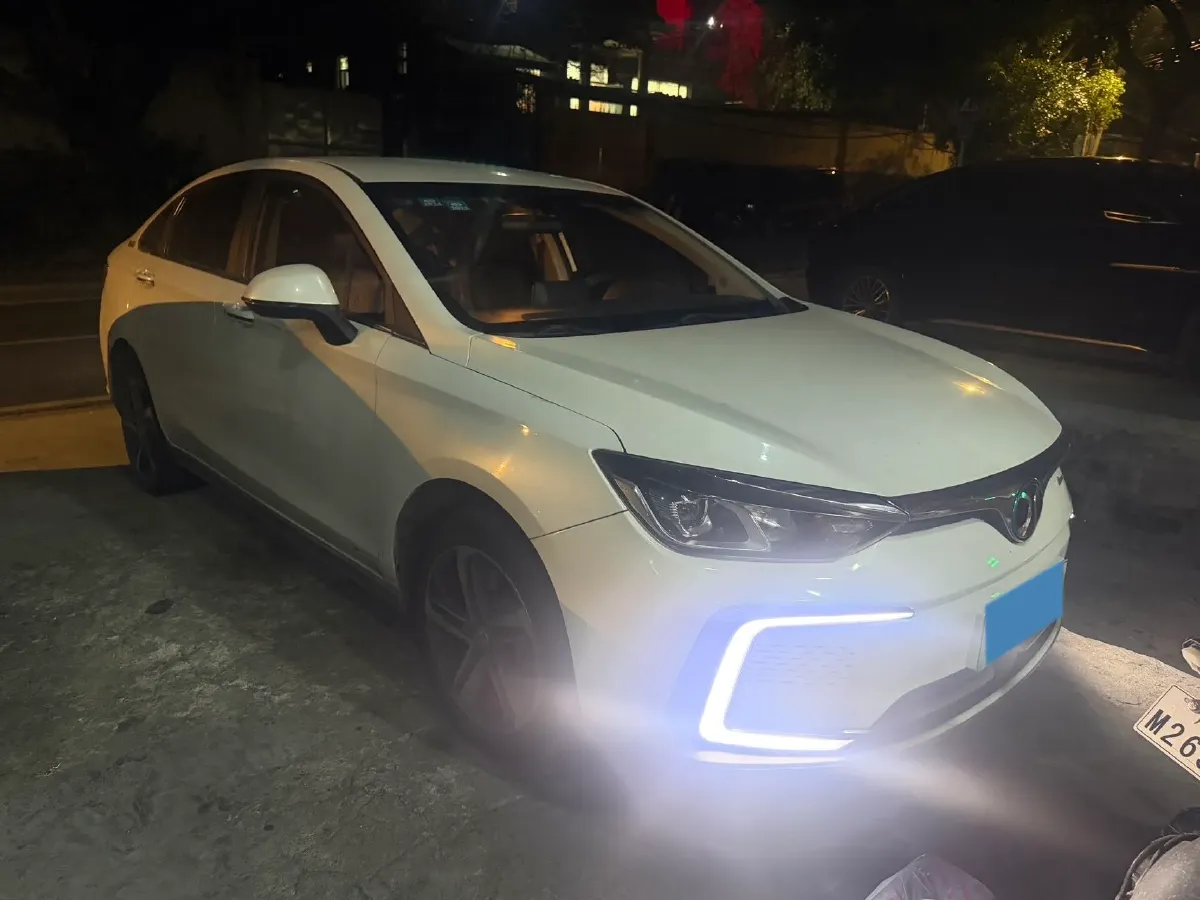 2018 BeiJing Auto EU5 BEV 53.66KWH,autocango,china used car exporter,china ev exporter,chinese used car exporter,chinese used ev exporter