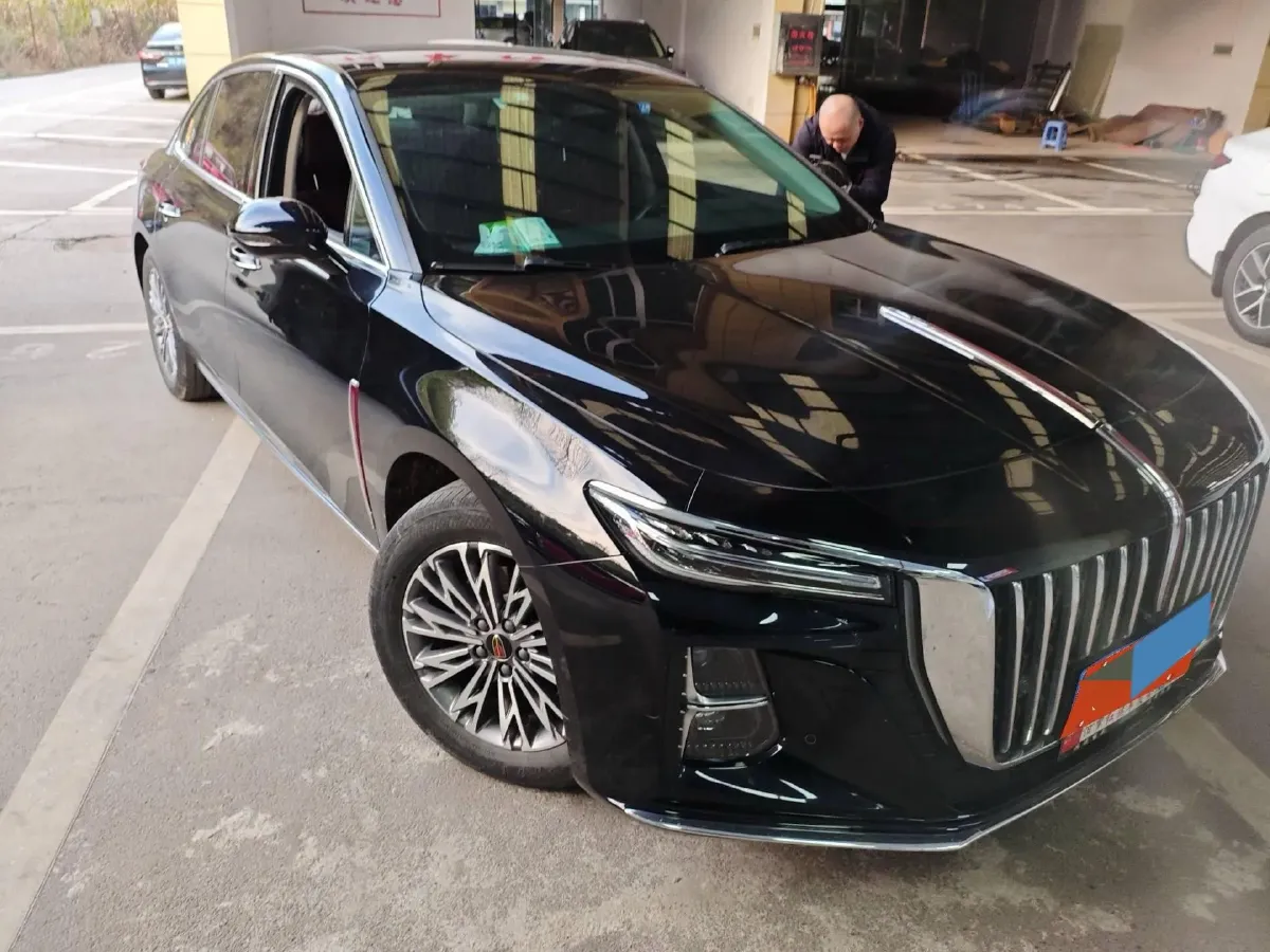 2023 HongQi H5 2.0T 224HP L4 8AT,autocango,china used car exporter,china ev exporter,chinese used car exporter,chinese used ev exporter