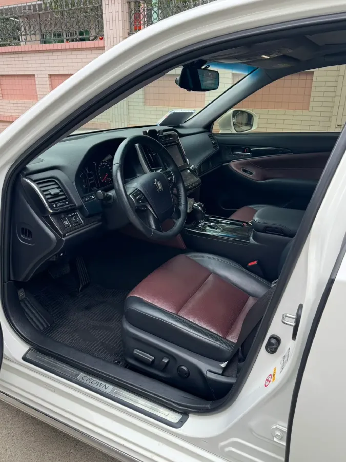 2018 Toyota Highlander 2.0T 220HP L4 6AT,autocango,china used car exporter,china ev exporter,chinese used car exporter,chinese used ev exporter