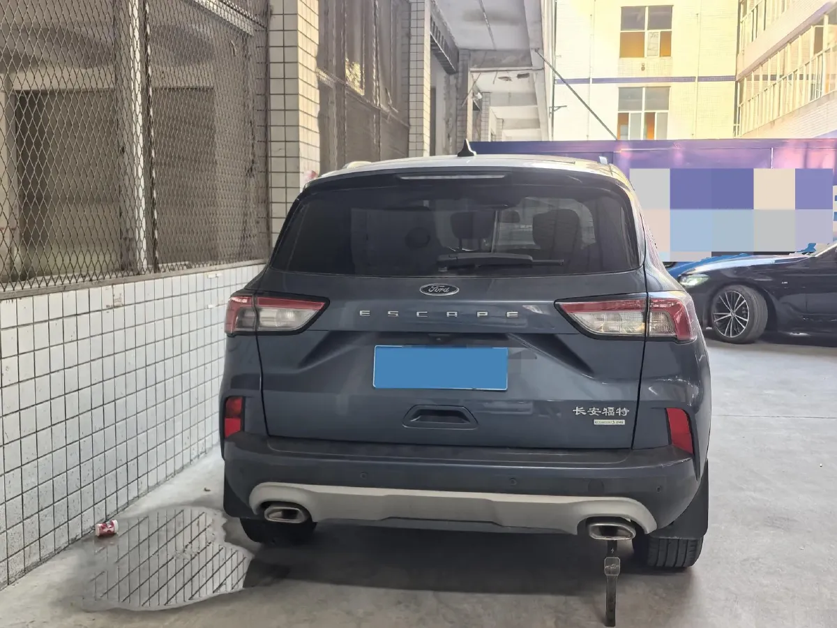 2020 Ford Escape 2.0T 248HP L4 8AT,autocango,china used car exporter,china ev exporter,chinese used car exporter,chinese used ev exporter