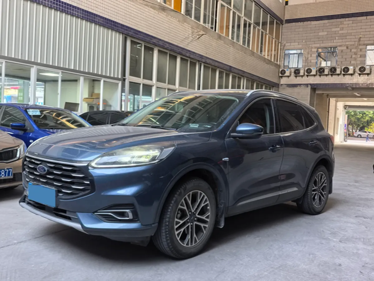2020 Ford Escape 2.0T 248HP L4 8AT,autocango,china used car exporter,china ev exporter,chinese used car exporter,chinese used ev exporter