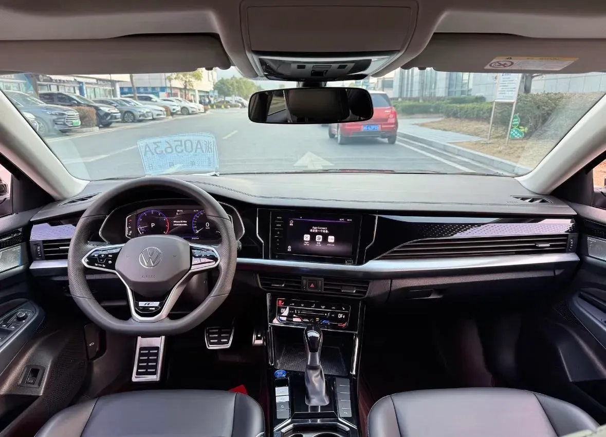 2023 Volkswagen Passat 2.0T 186HP L4 7DCT,autocango,china used car exporter,china ev exporter,chinese used car exporter,chinese used ev exporter